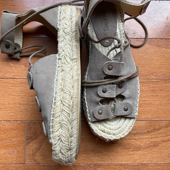 Soludos Lace Up platform Espadrille - Picture 3 of 3